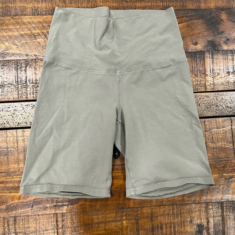 TNA Women's Bike Shorts in Olive Green - Picture 1 of 3